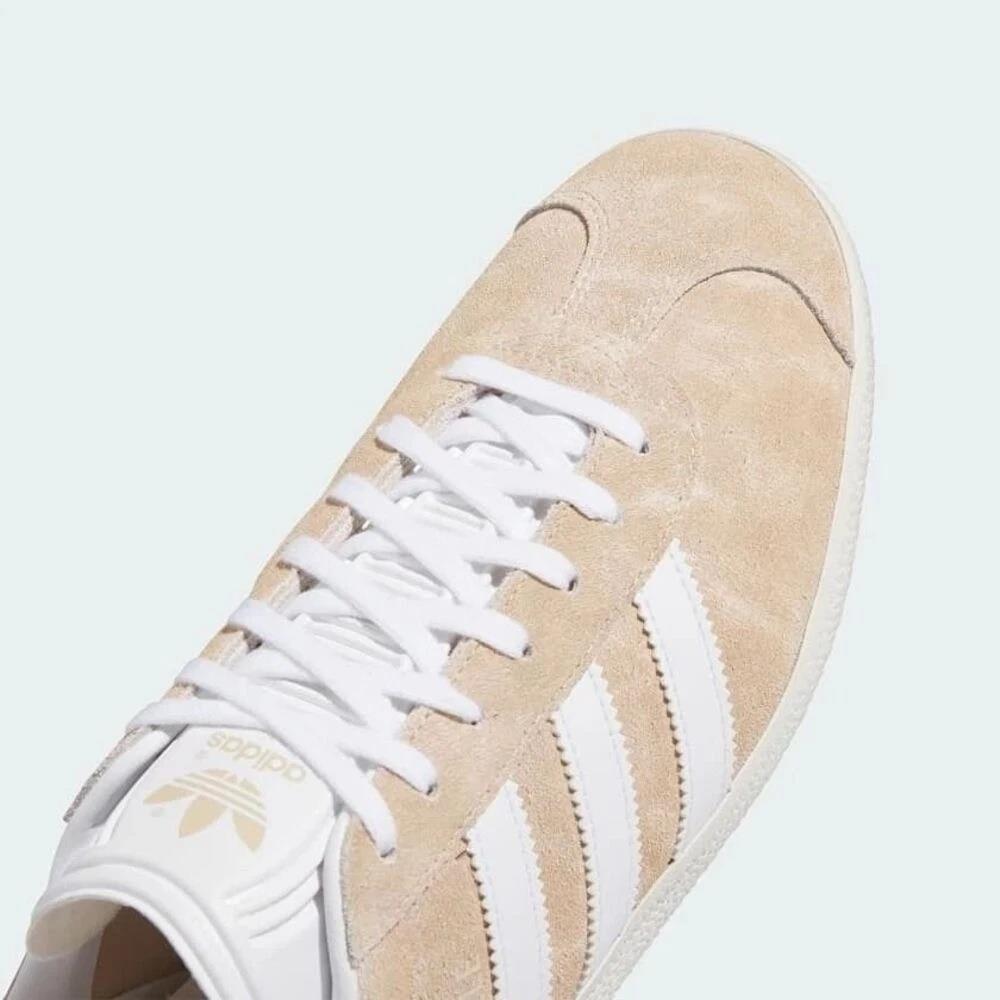 Adidas Gazelle Magic Beige Cloud White size 8.5