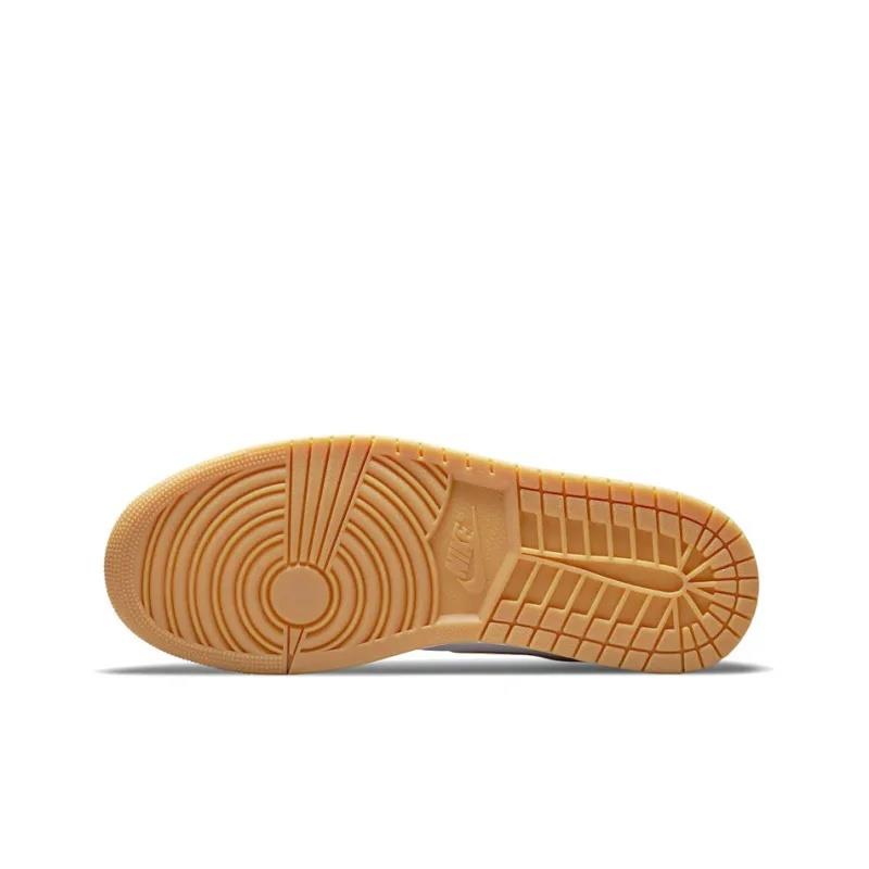 Jordan 1 Mid Tan Gum size 9