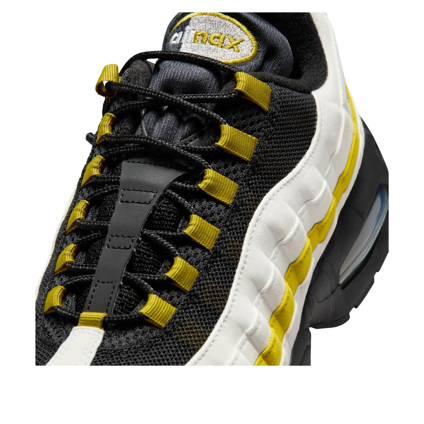 Nike Air Max 95 OG
White Saffron Quartz Black