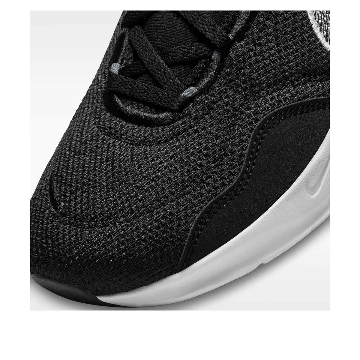 Nike Legend Essential 3 Next Nature