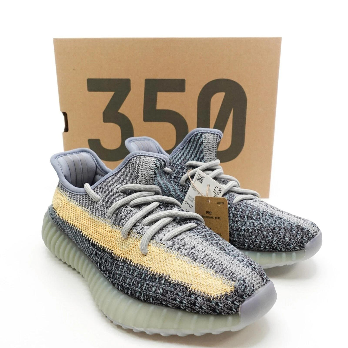 adidas Yeezy Boost 350 V2
Ash Blue
