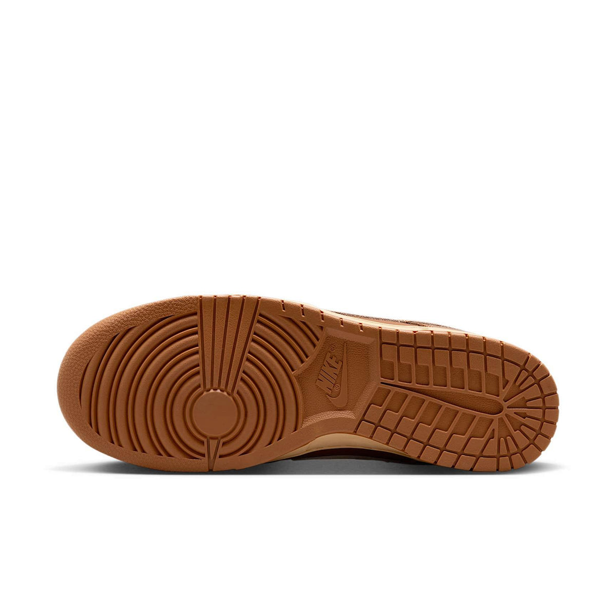 Nike Dunk Low Retro
Maple Donut