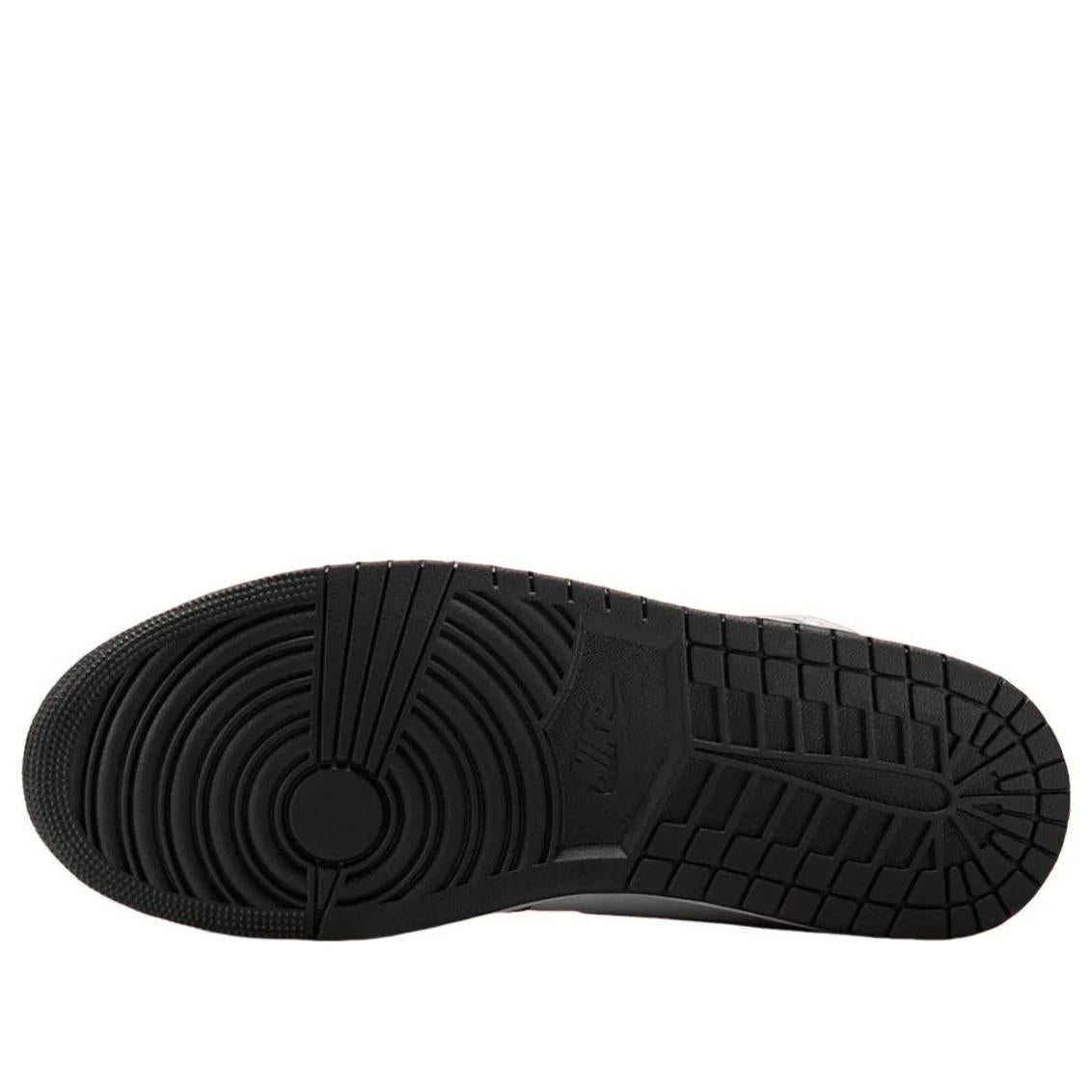 Jordan 1 Mid SE
Mismatch Swoosh