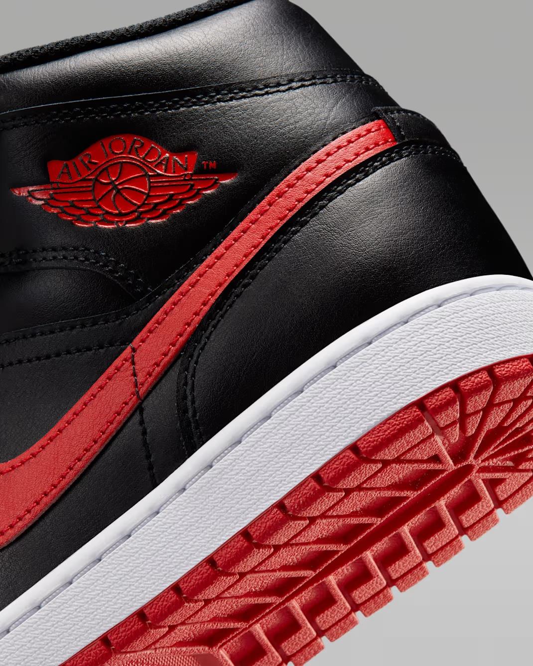 Air Jordan 1 Mid Black University Red