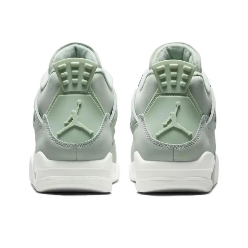 Jordan 4 Retro
Seafoam Sail (Women's)