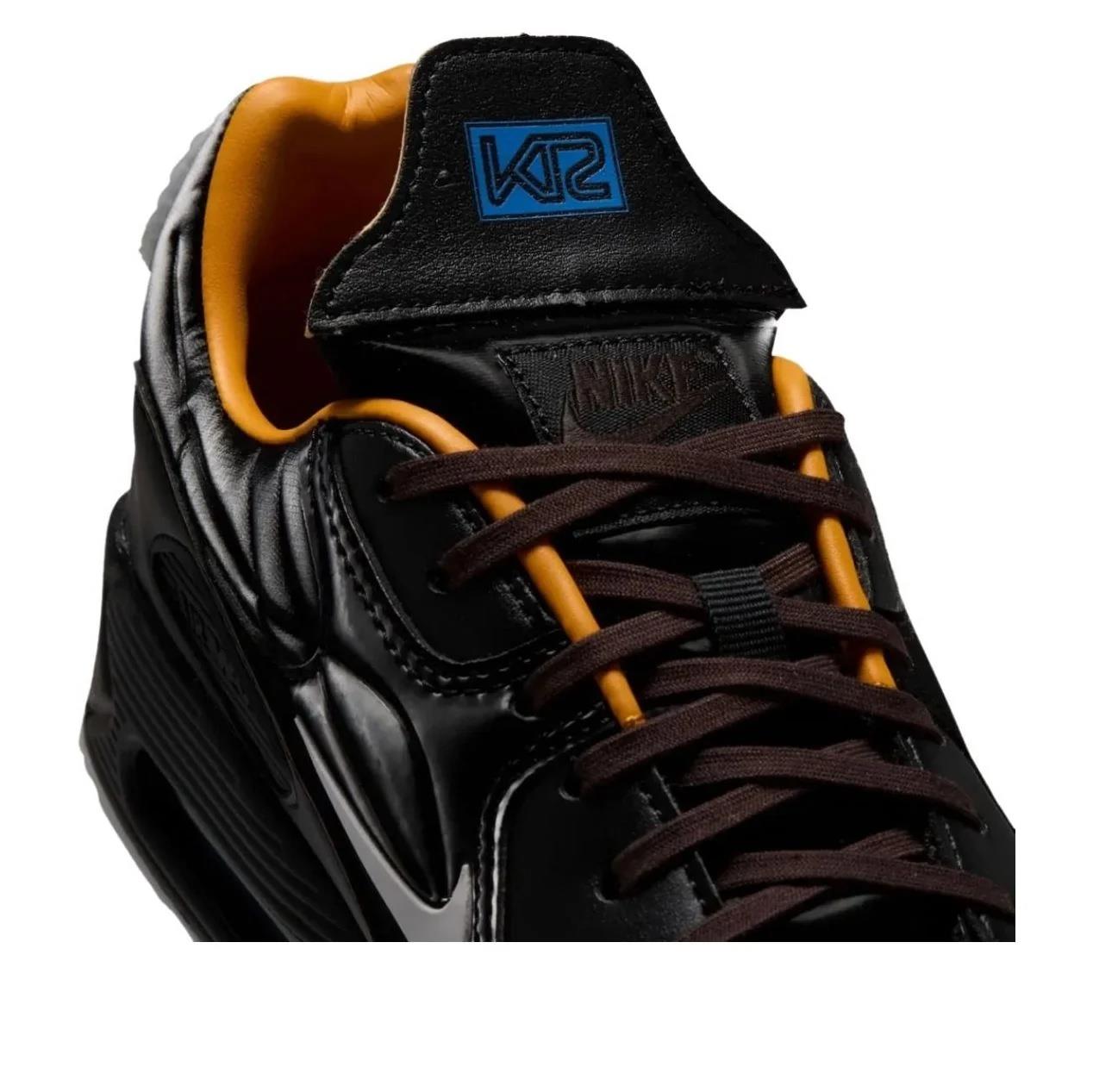 Nike Air Max 90
Dark Cinder Mercurial Vapor 1