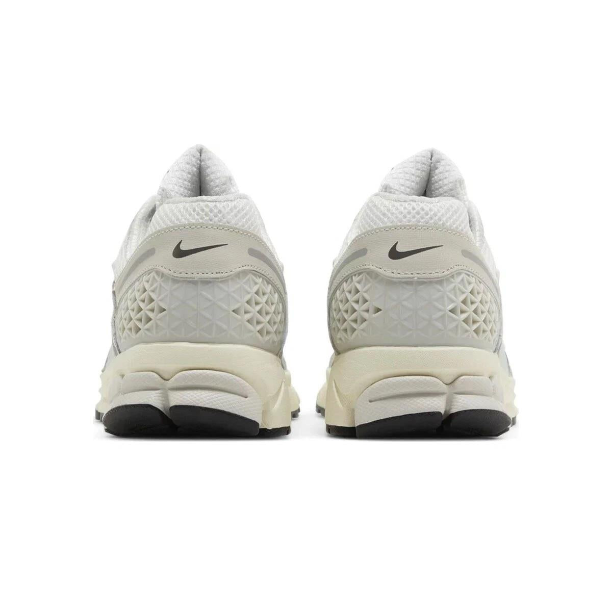 Nike Zoom Vomero 5 Platinum Tint