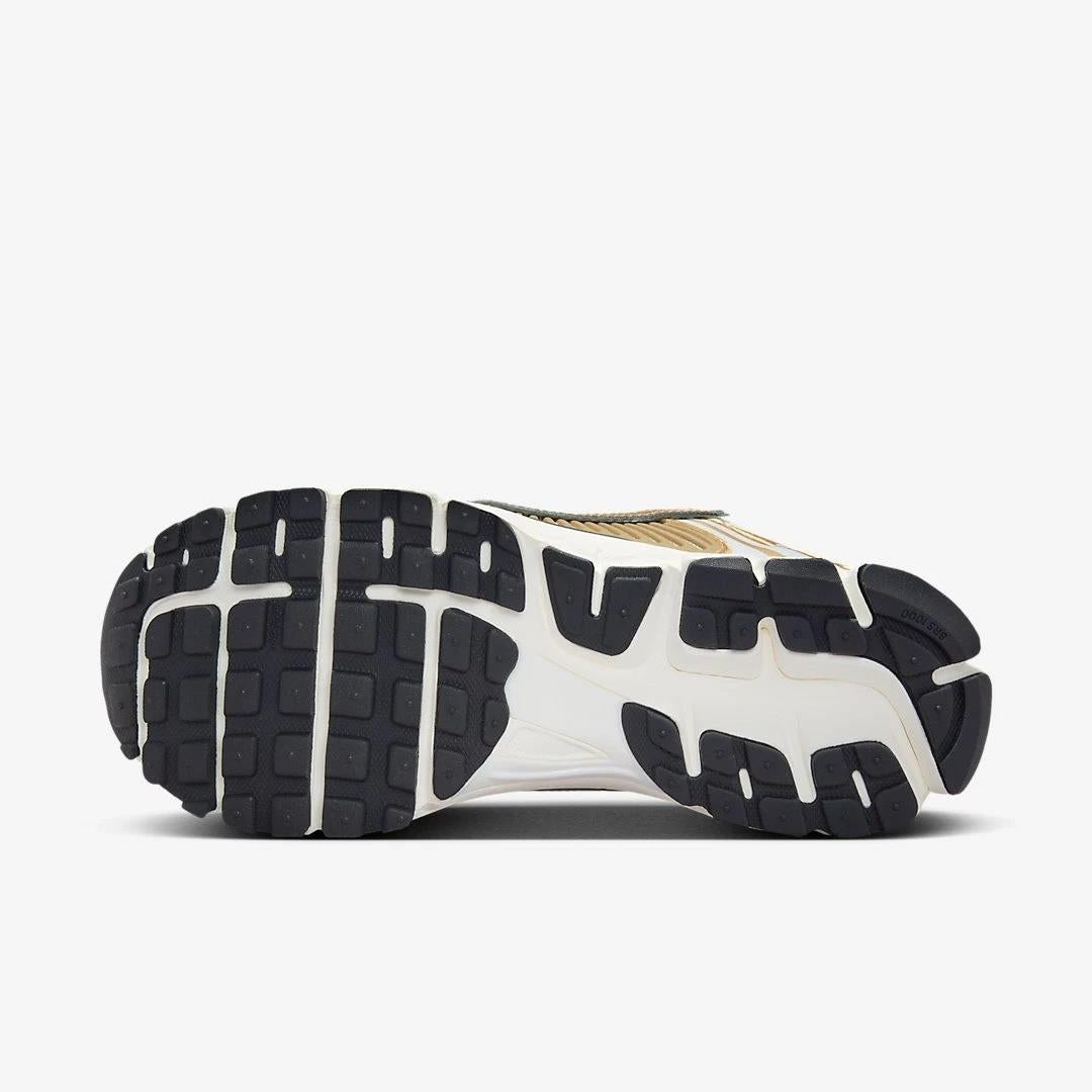 Nike Zoom Vomero 5 Metallic Gold (Women's)