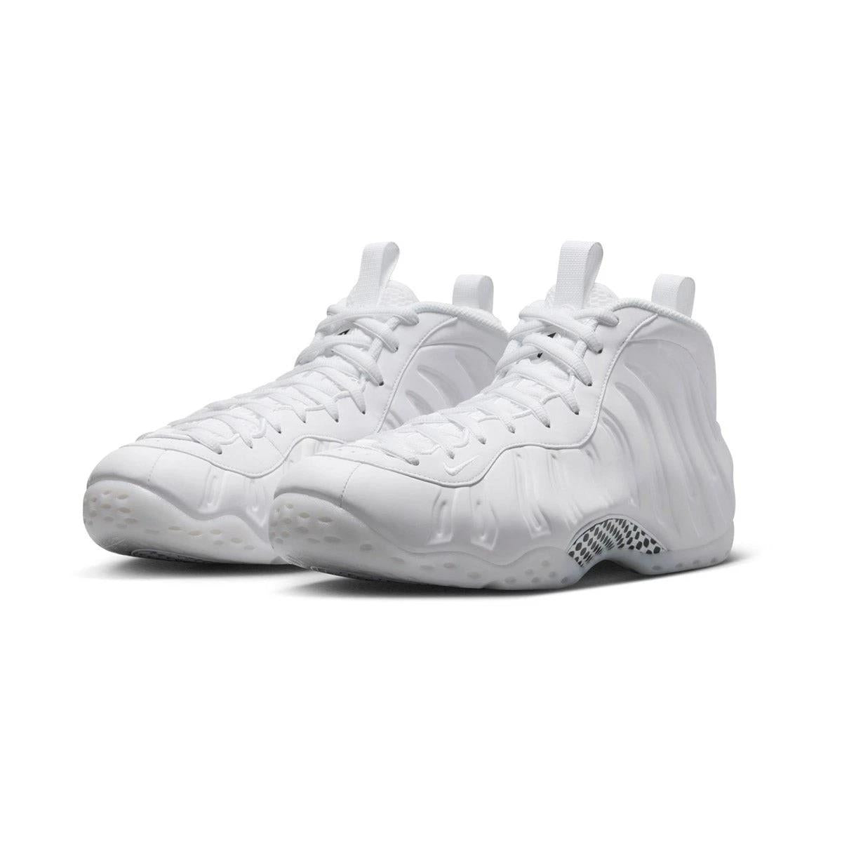 Nike Air Foamposite One Triple White
