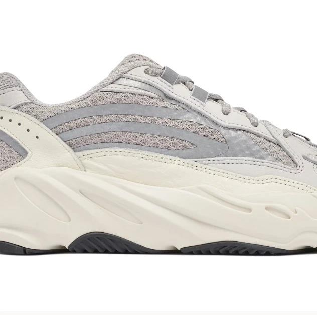 adidas Yeezy Boost 700 V2 
Static