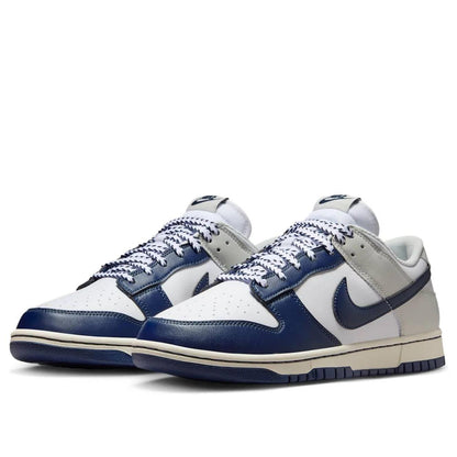 Nike Dunk Low New York Yankees