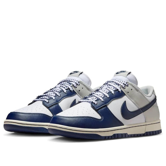 Nike Dunk Low New York Yankees