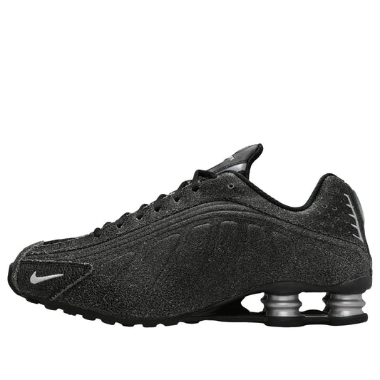 Nike Shox R4 
Black Distressed Leather
