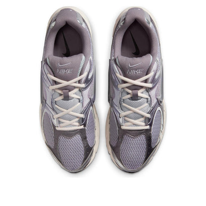 Nike V5 RNR 
Cement Grey Grey Fog Light Orewood Brown