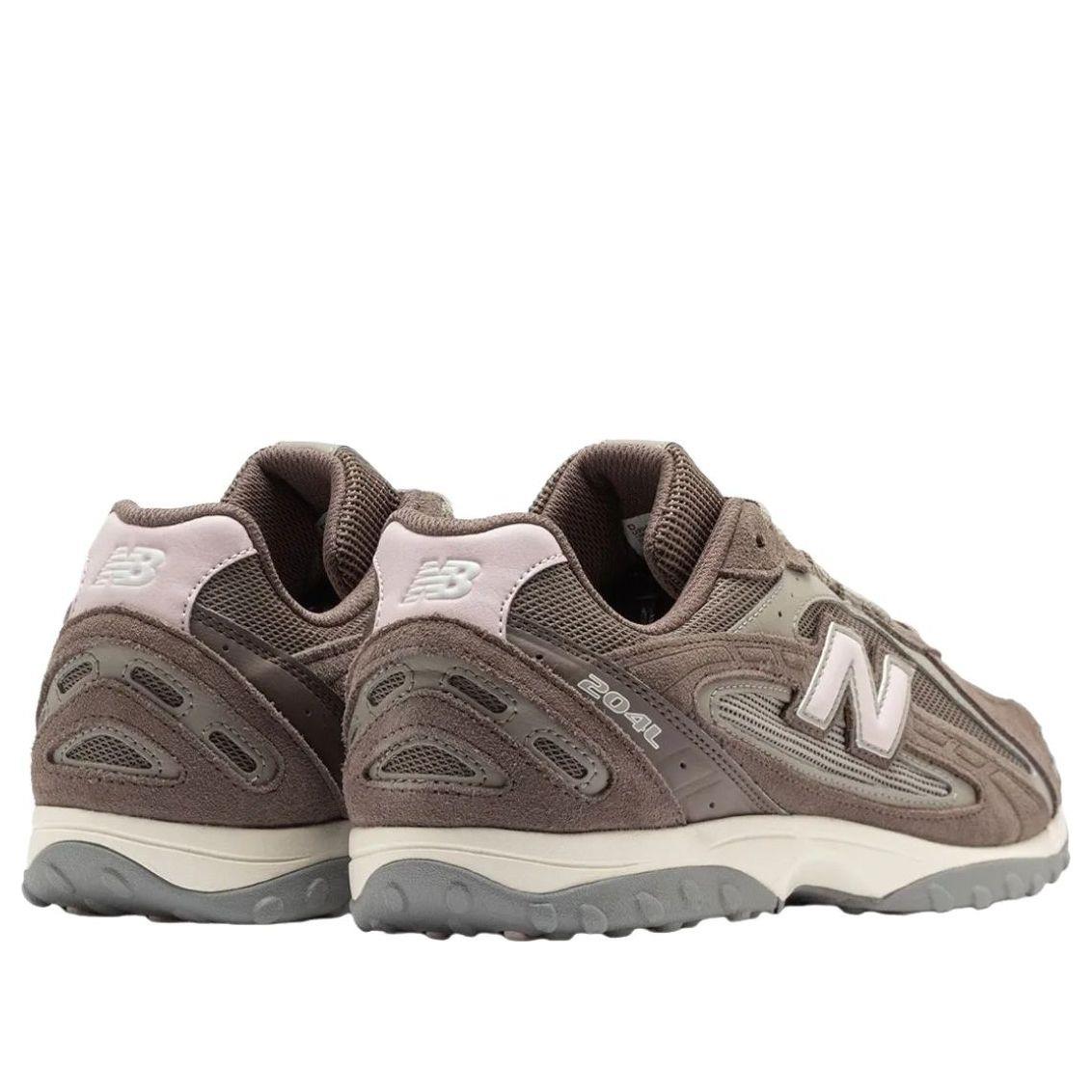 New Balance 204L 
Cortado