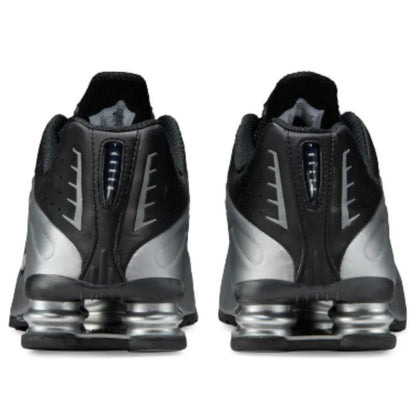 Nike Shox R4 Metallic Silver Black size 11.5