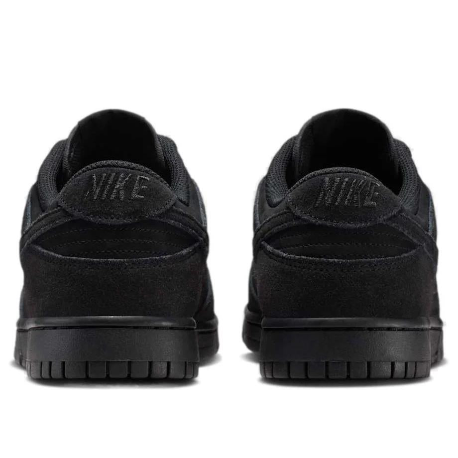 Nike Dunk Low SE Triple Black