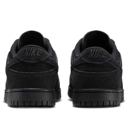 Nike Dunk Low SE Triple Black