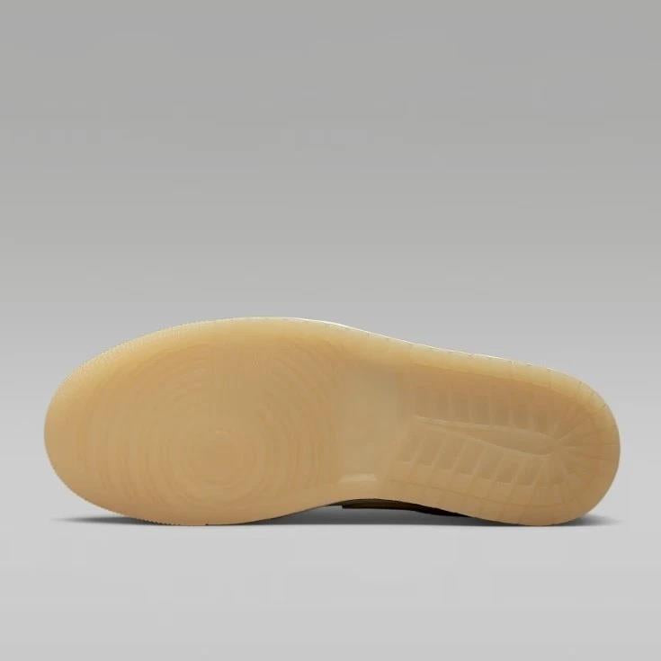 Jordan 1 Low SE Metallic Team Gold (Women's)