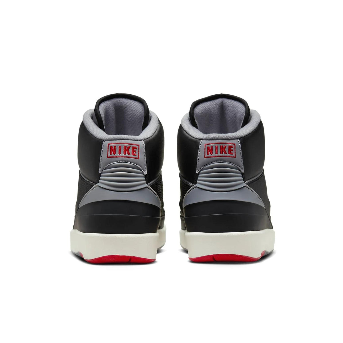 Jordan 2 Retro 
Black Cement