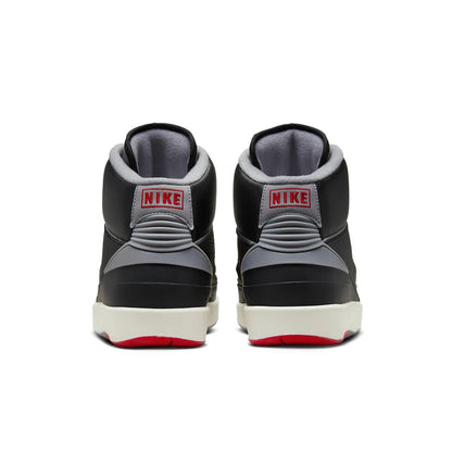 Jordan 2 Retro 
Black Cement