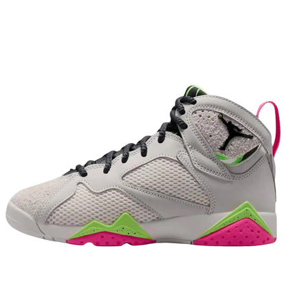 Jordan 7 Retro 
Tennis Day