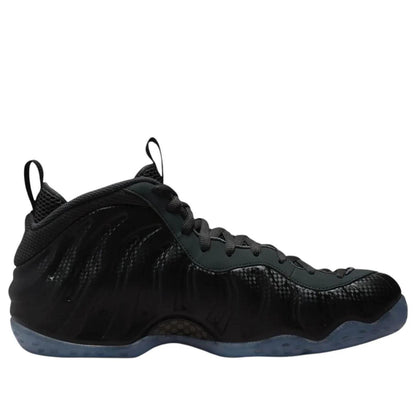 Nike Air Foamposite One Carbon Fiber size 7