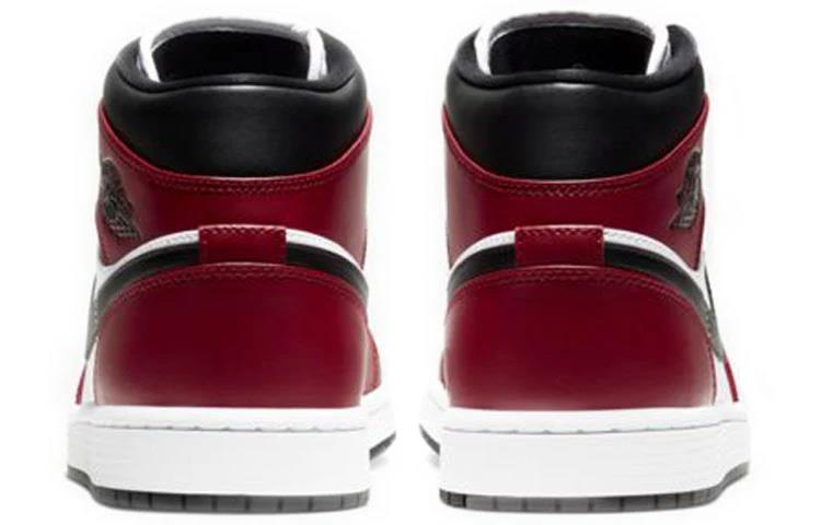 Jordan 1 Mid Chicago Toe