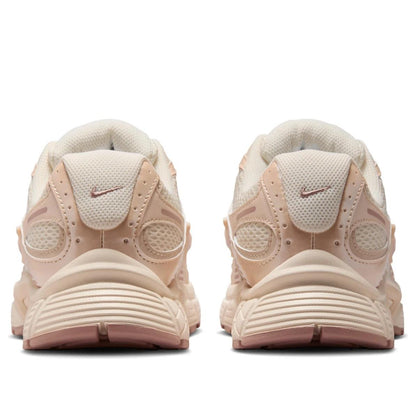 Nike V5 RNR 
Soft Pearl (Women's)