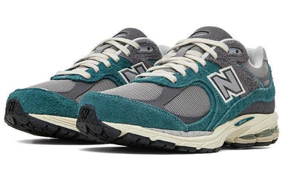 New Balance 2002R New Spruce Magnet