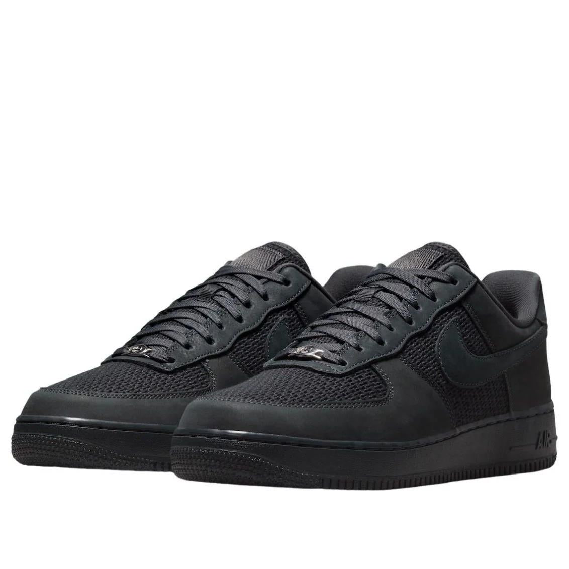 Nike Air Force 1 Low '07 LV8 
Anthracite Off Noir