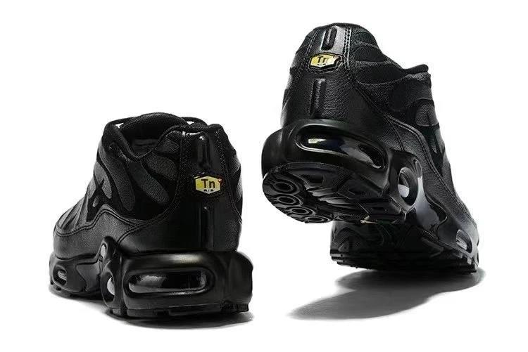 Nike Air VaporMax Plus Triple Black