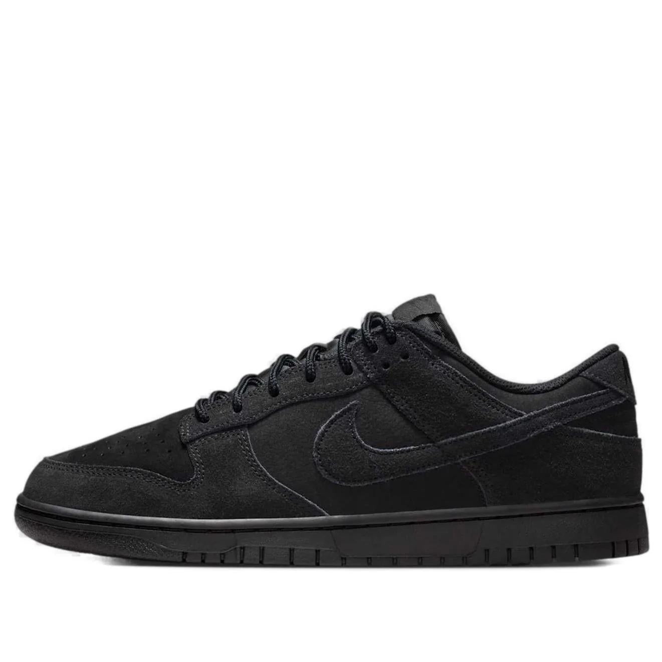 Nike Dunk Low SE Triple Black