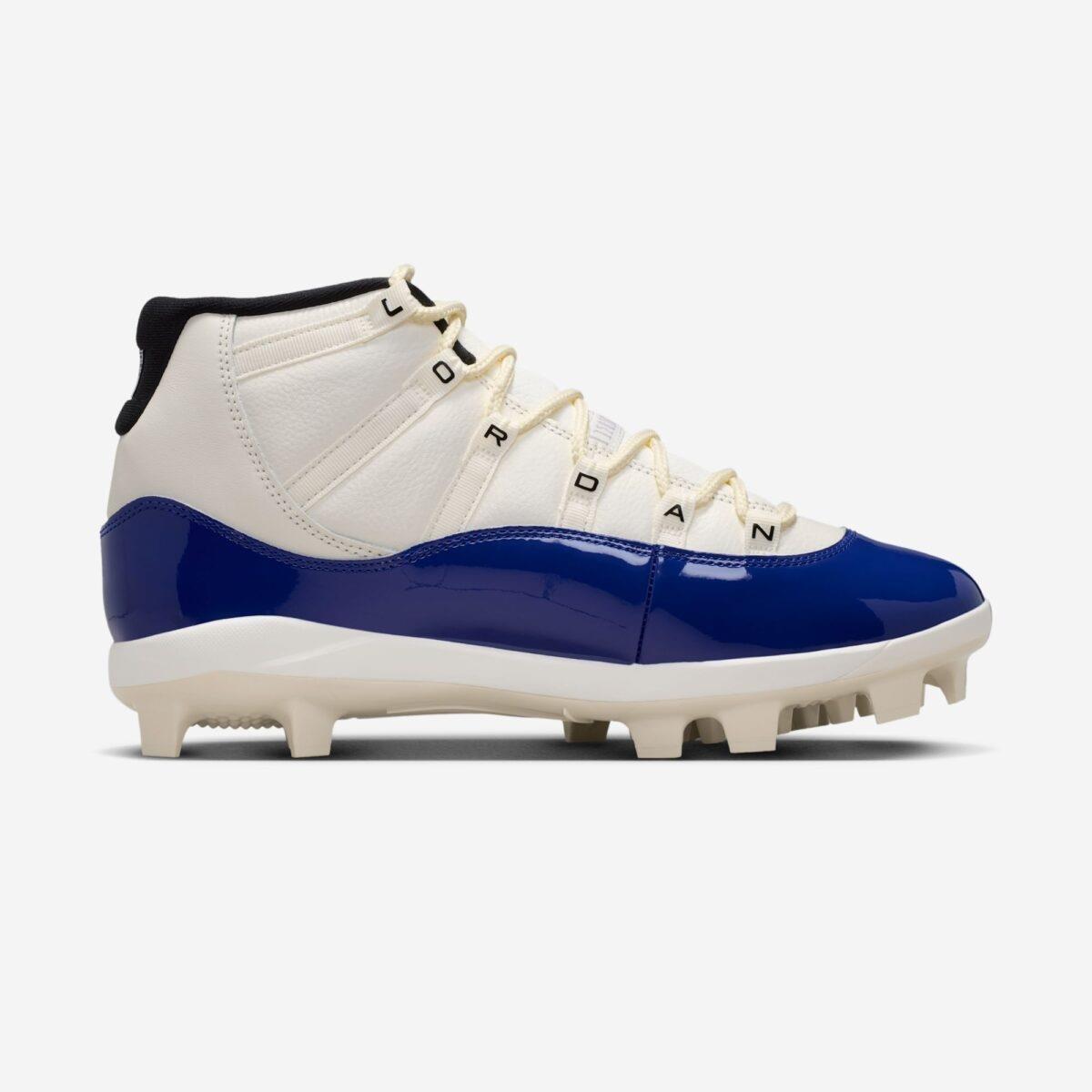 Jordan 11 Mid MCS Cleat 
Rare Air