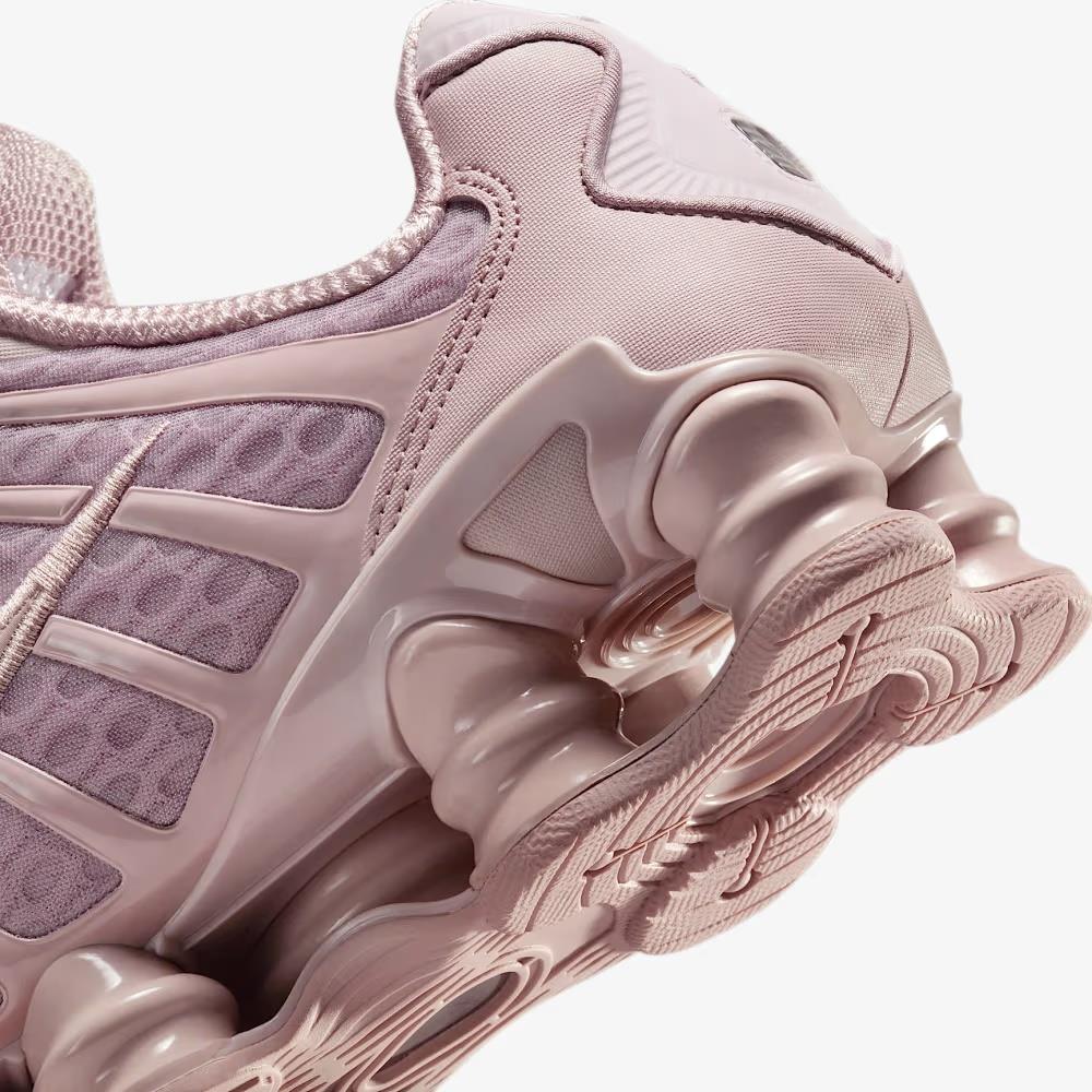 Nike Shox TL 
Particle Rose (Women's)