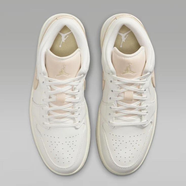 Jordan 1 Low SE Metallic Team Gold (Women's)