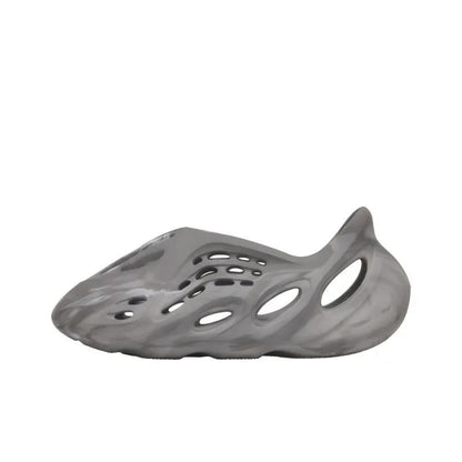 adidas Yeezy Foam RNR MX Granite size 12