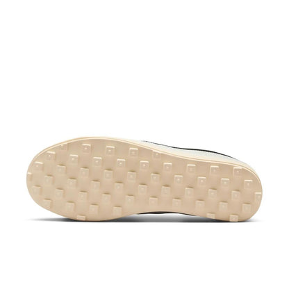 Nike Astro Grabber Textile 
Sail Black (Women's)