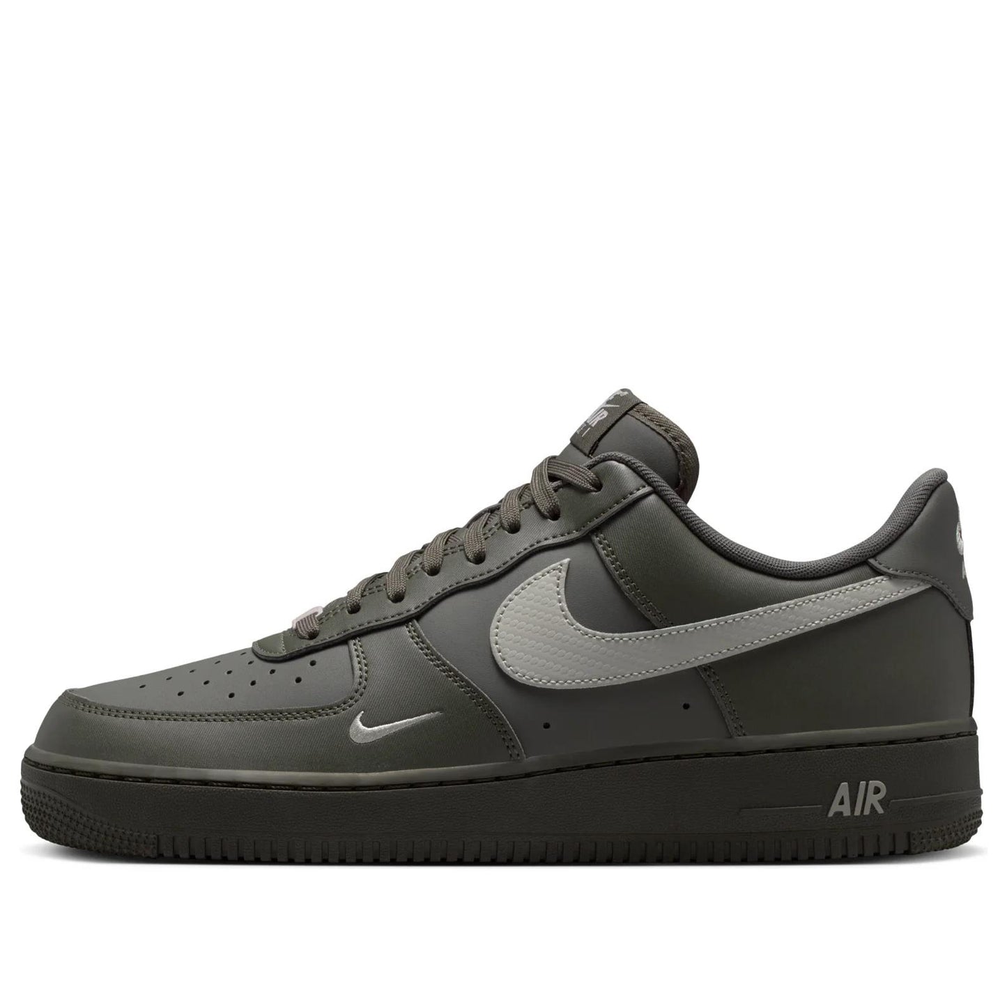 Nike Air Force 1 Low '07 
Carbon Fiber Swoosh Newsprint College Grey