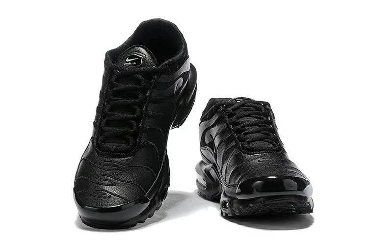 Nike Air VaporMax Plus Triple Black