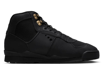 Nike Baltoro 
Black Metallic Gold