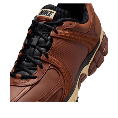 Nike Zoom Vomero 5 
Swooshless Pony Sail