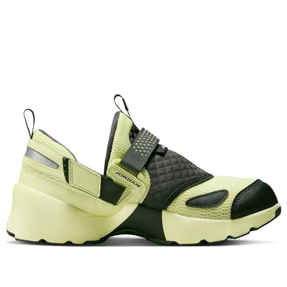 Jordan Trunner LX Luminous Green (Women's) HQ2164-302