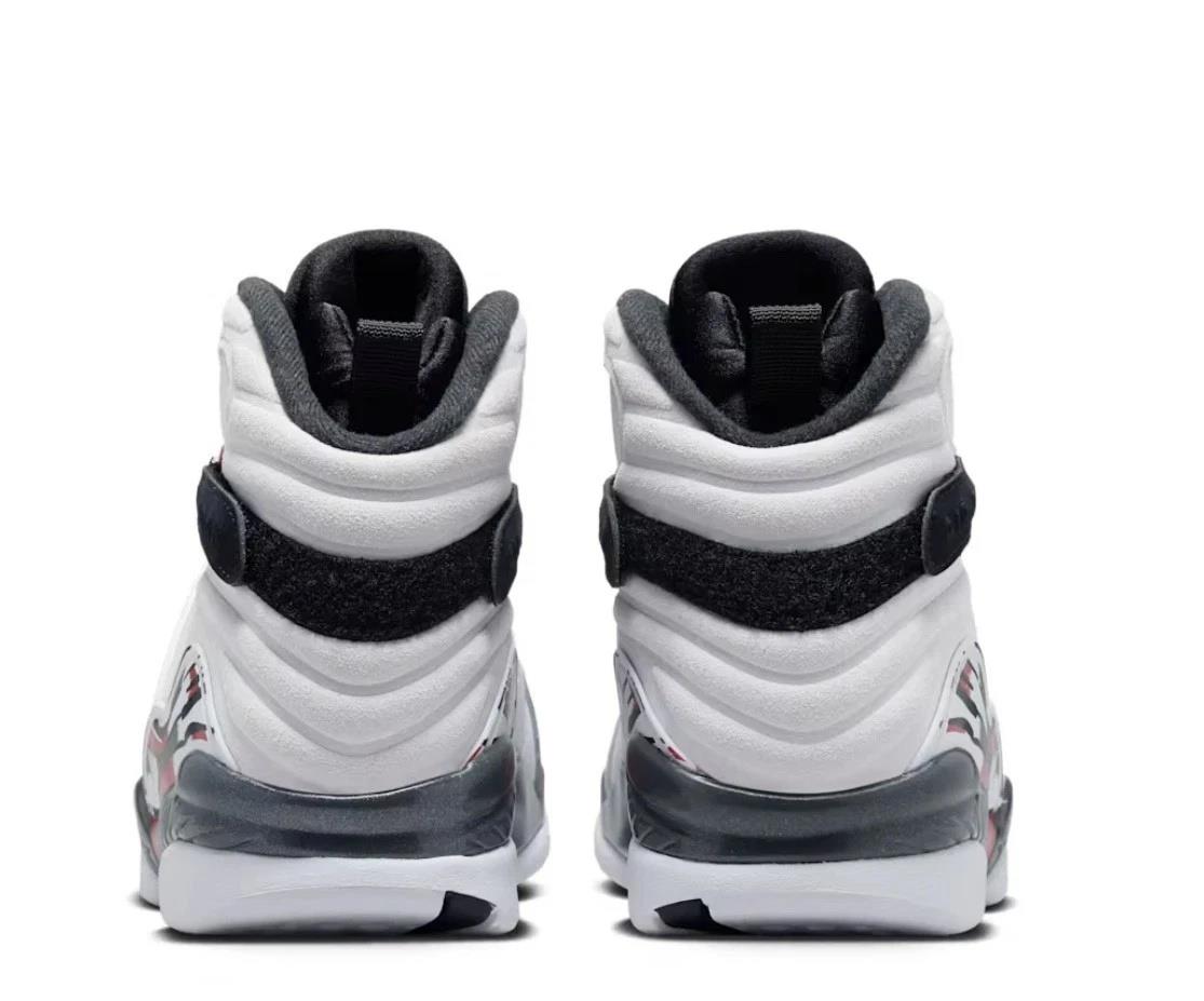 Air Jordan 8 Retro Bugs Bunny 2025