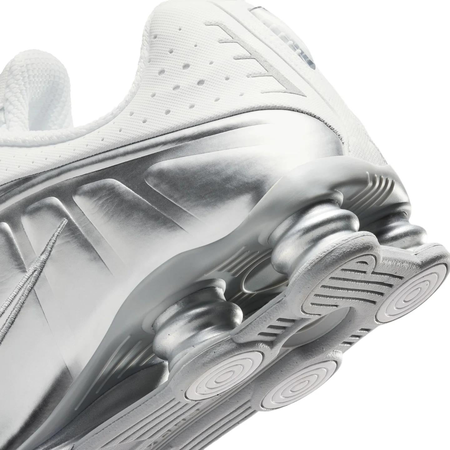 Nike Shox R4 Outdoor Shoes Men's Low Top White