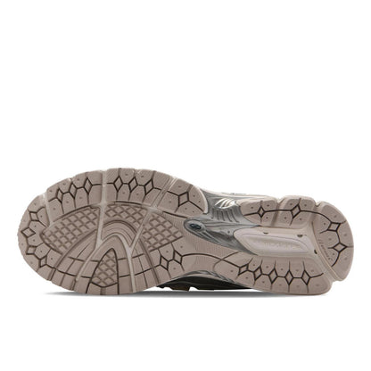 New Balance 1906R Silver Metallic Sea Salt