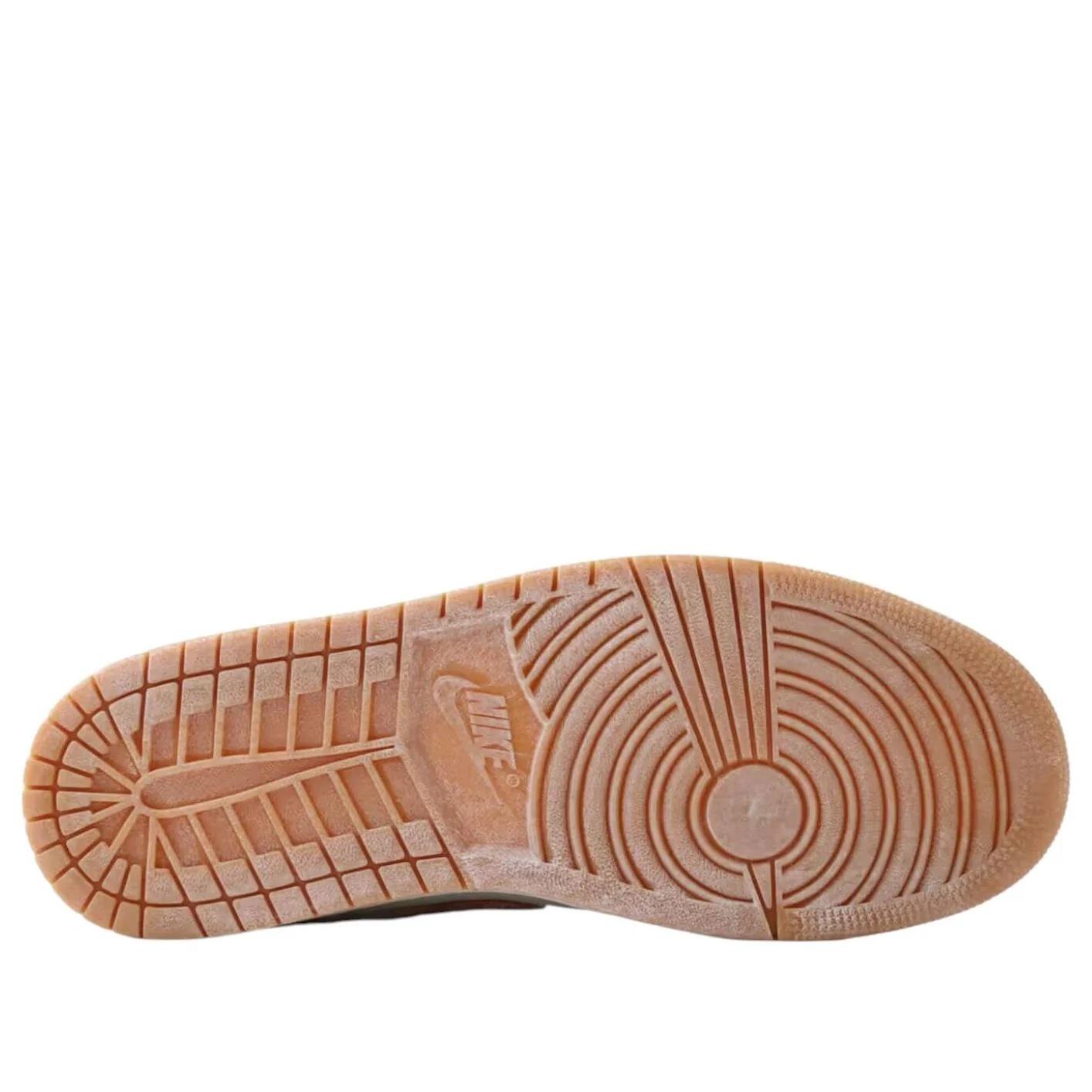 Jordan 1 Low SE Multi-Color Sail Light Bone