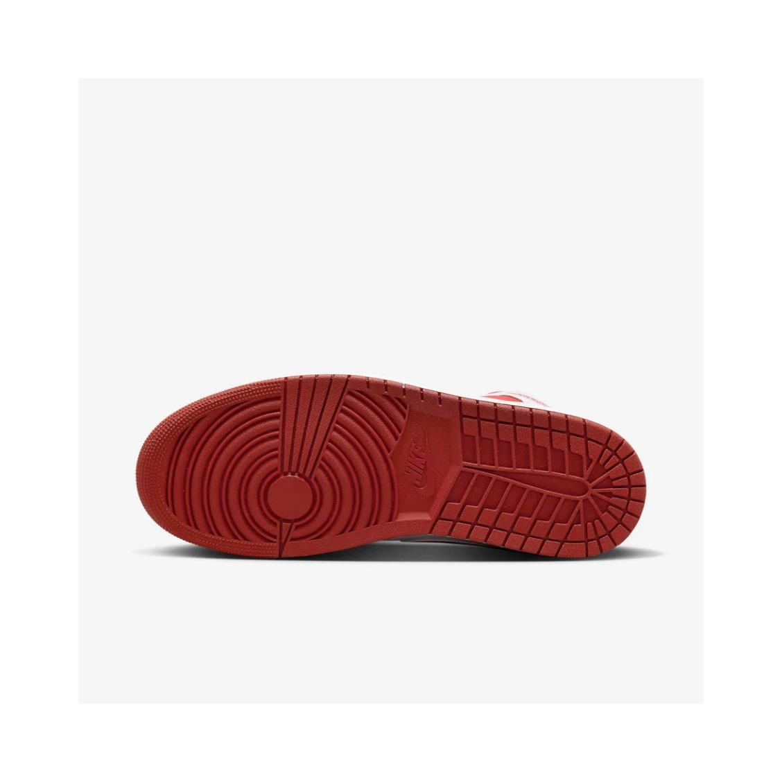 Jordan 1 Mid SE Dune Red