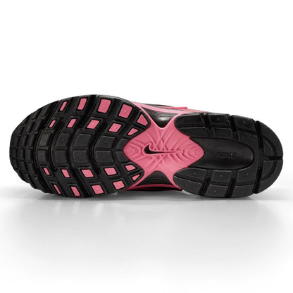 Nike V5 RNR 
Reflective Black Peony (Women's)
