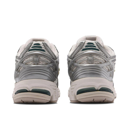 New Balance 1906R Silver Metallic Sea Salt